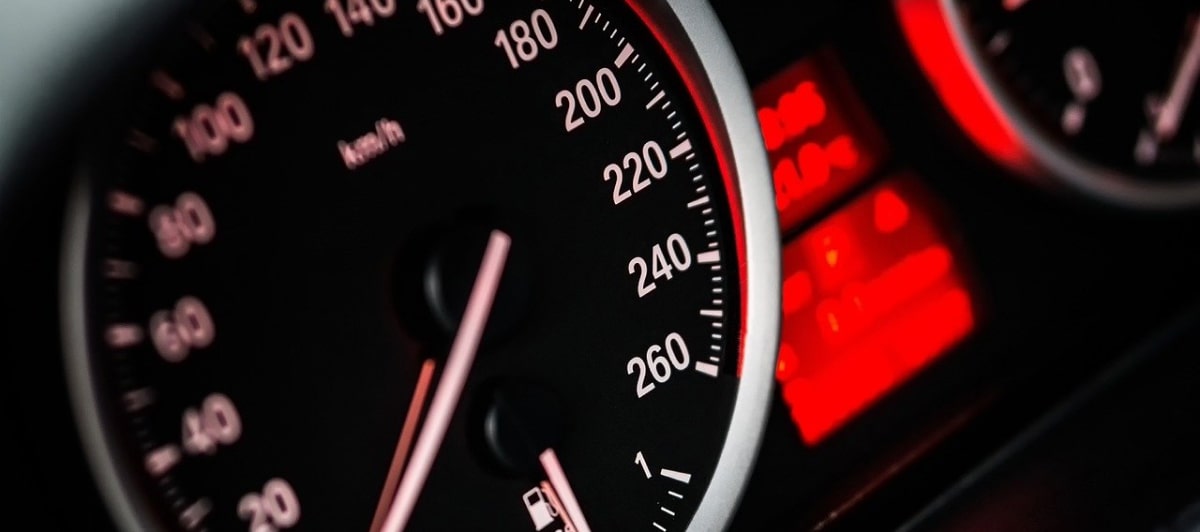 speedometer-g3d9f9847f_1280-min-min